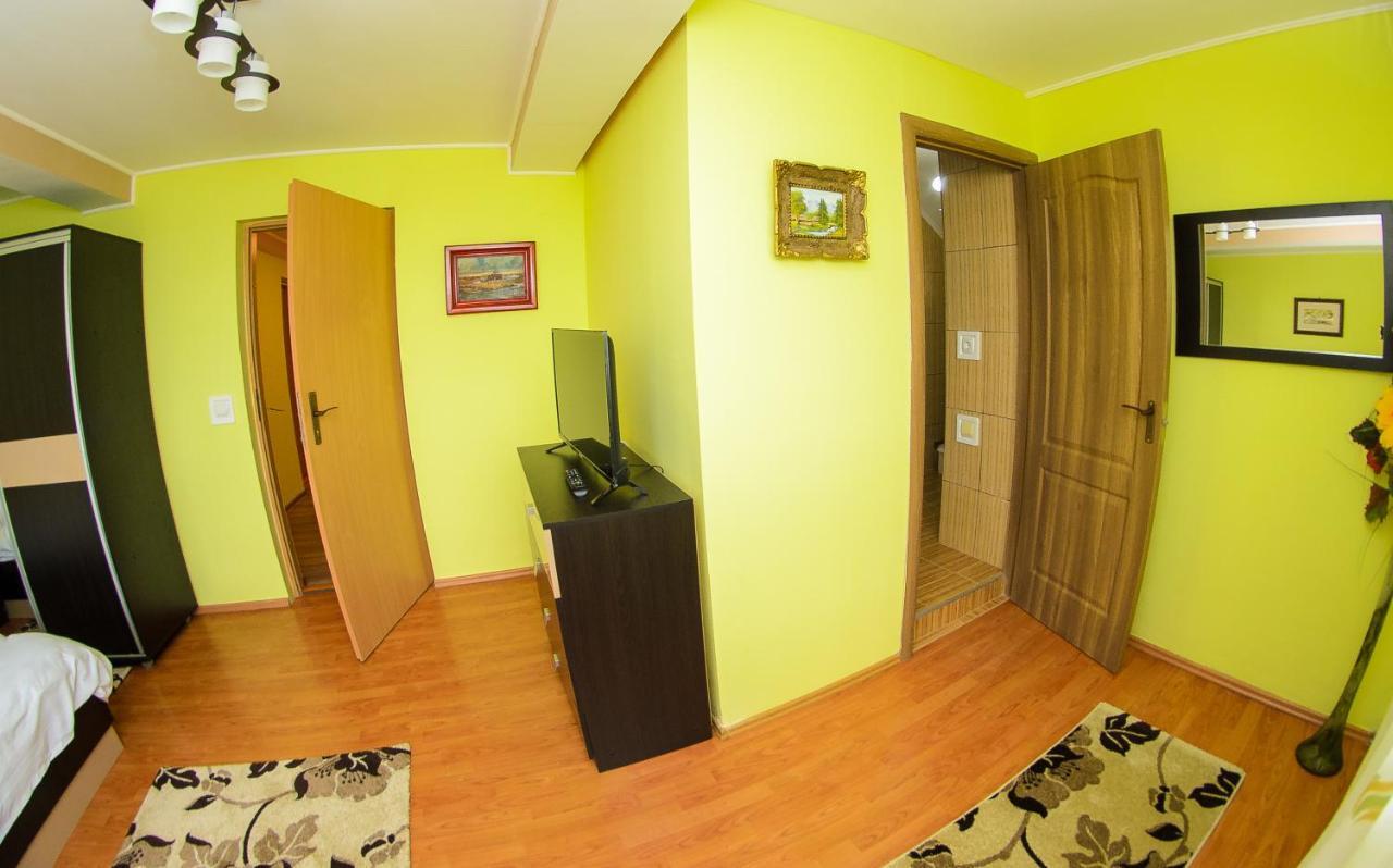 Casa Liana Oradea Exterior foto